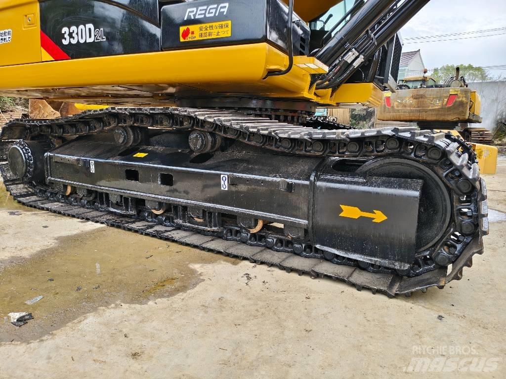CAT 330 D2 L Bandgrävare