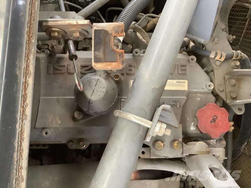 Hitachi ZX 210 LC-5B Bandgrävare