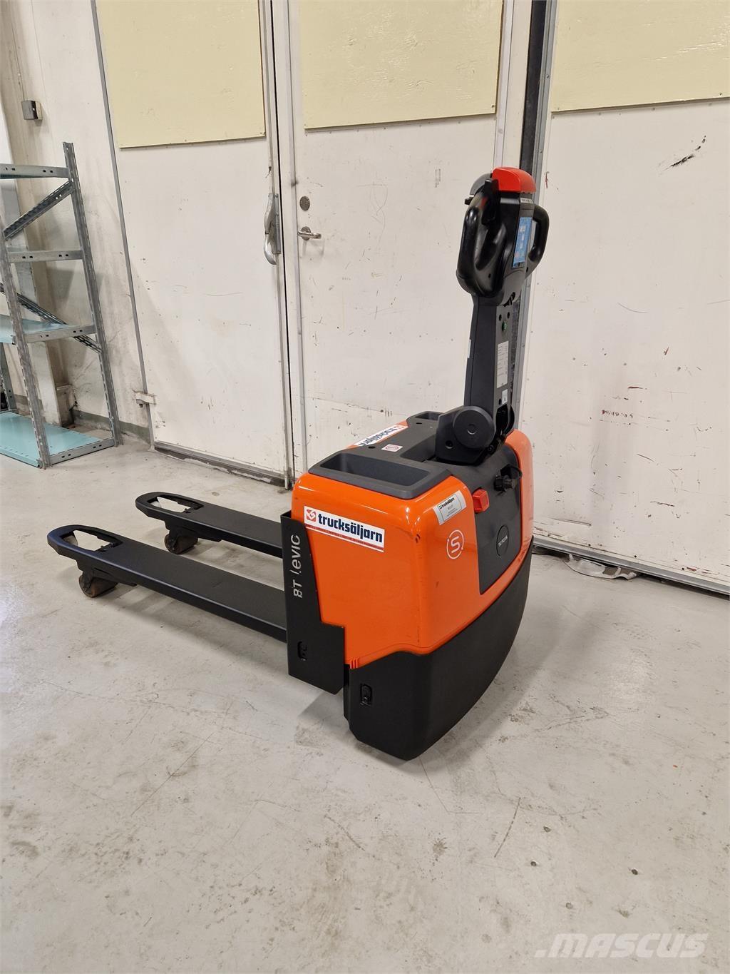 Toyota LWE130 Staplare-led