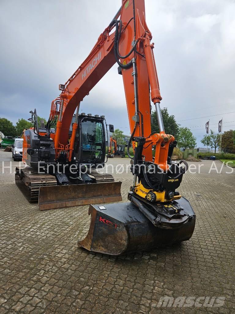 Hitachi ZX 135 US-7 Bandgrävare