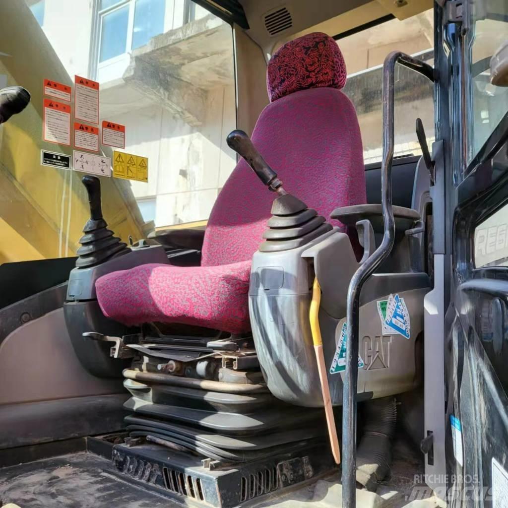 CAT 329 D Bandgrävare