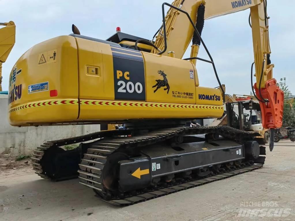 Komatsu PC 200-7L Bandgrävare