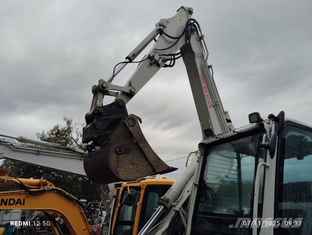 Takeuchi 280 FR Bandgrävare
