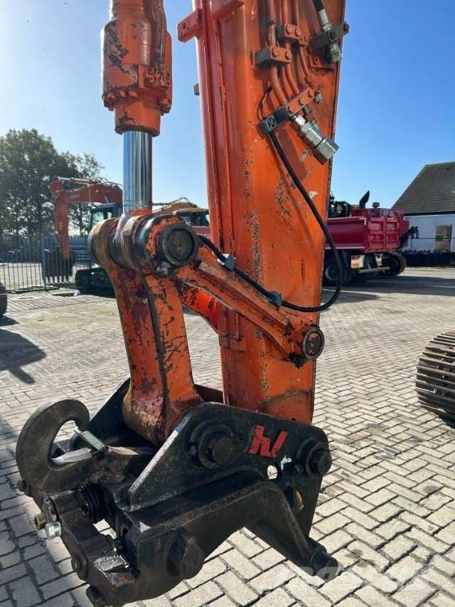 Hitachi ZX 130 Bandgrävare