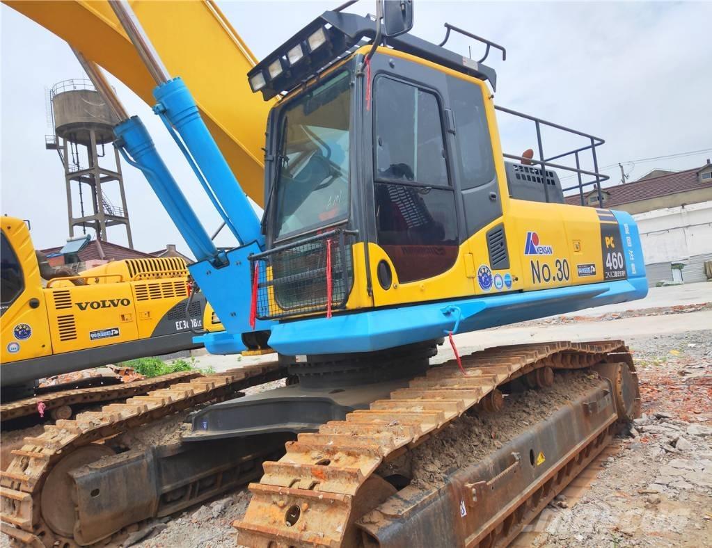 Komatsu PC460-8 Bandgrävare
