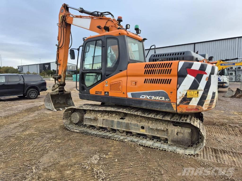 Doosan DX 140 LC-5 Bandgrävare