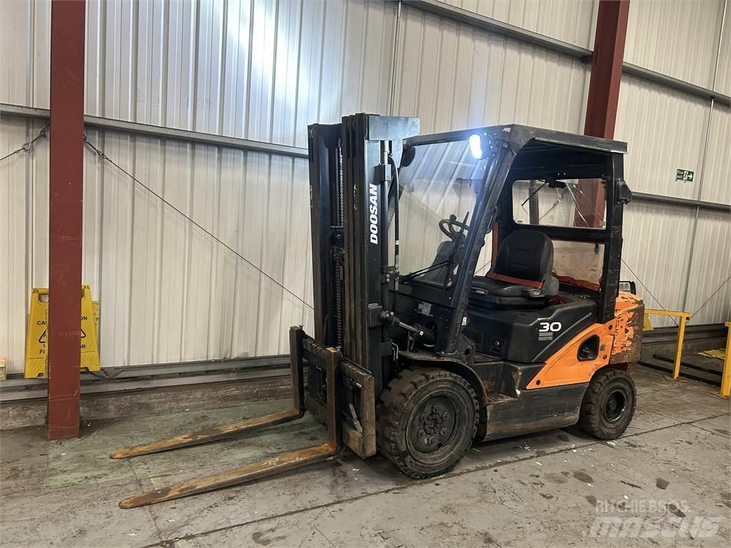 Doosan D30S-5 Dieselmotviktstruckar