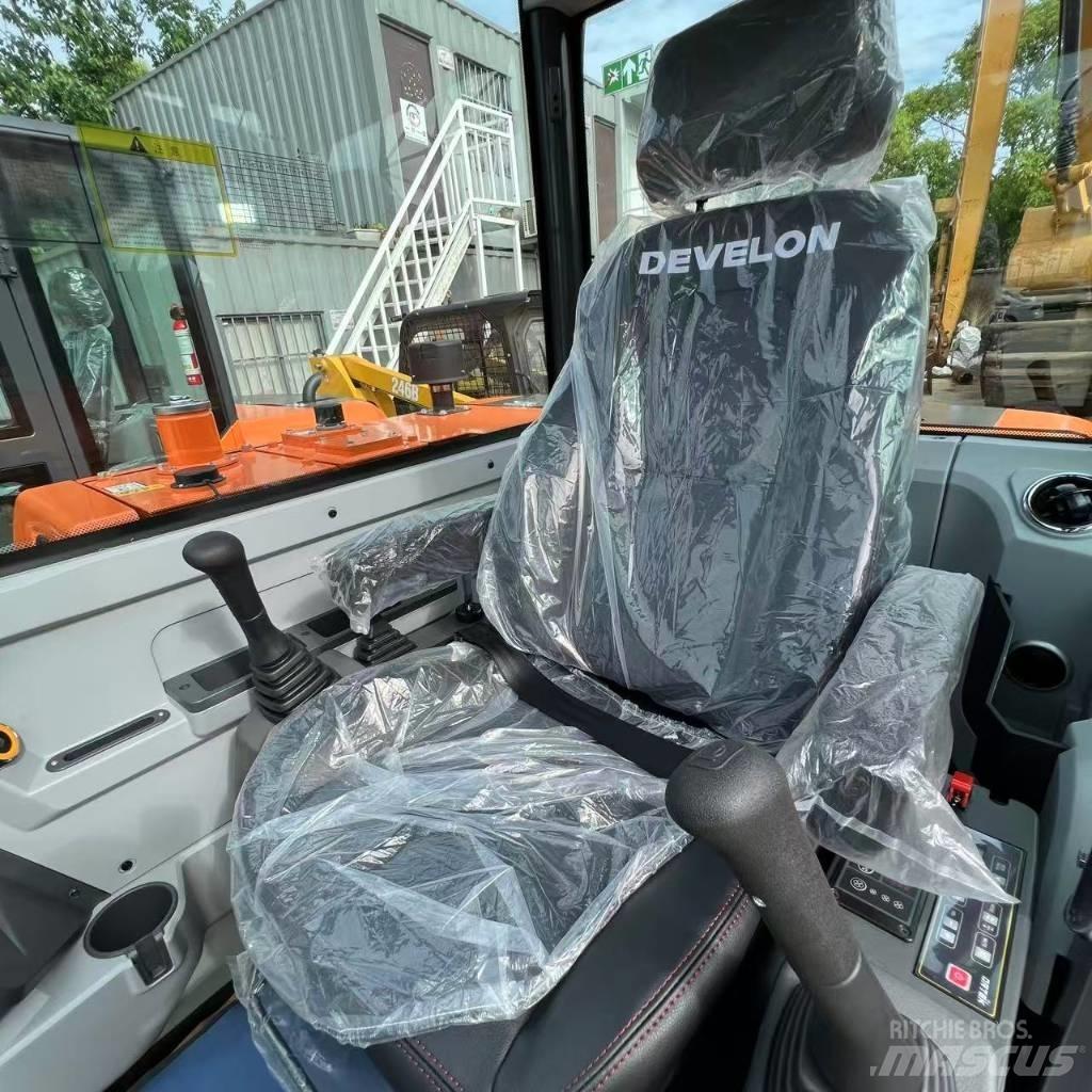 Develon DX60D Minigrävare < 7t