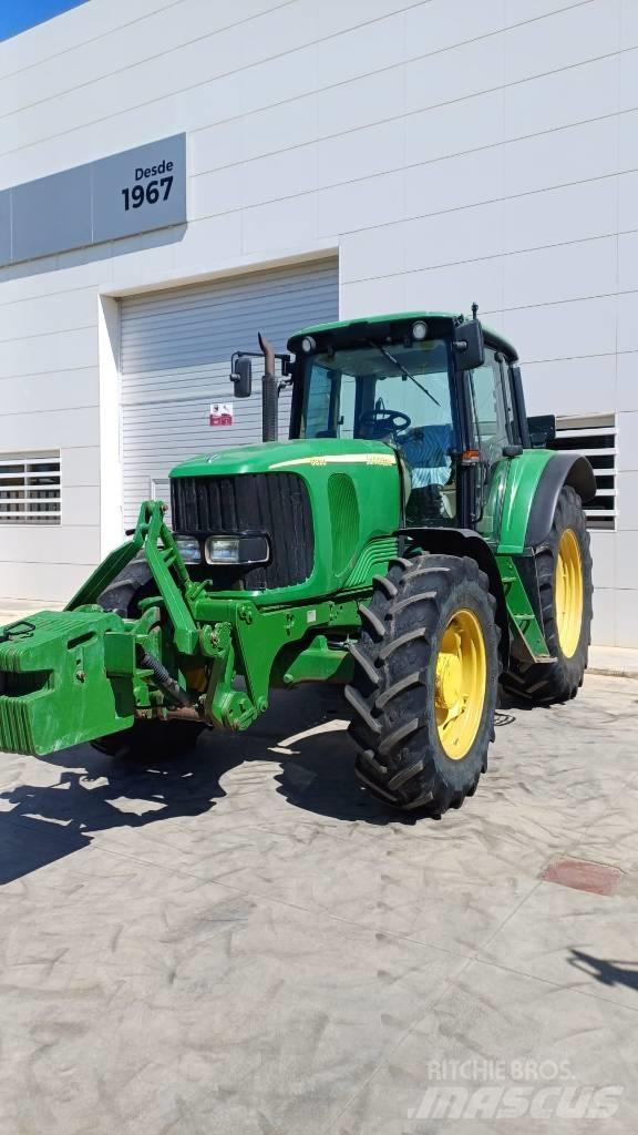 John Deere 6820 Traktorer