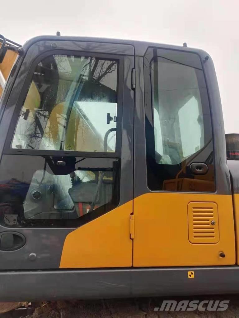 XCMG XE200DA Bandgrävare