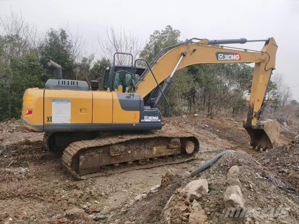 XCMG XE200DA Bandgrävare