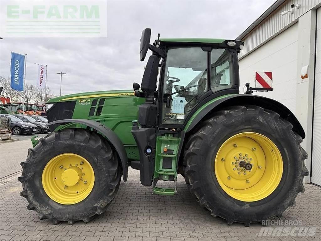 John Deere 6250 r Traktorer