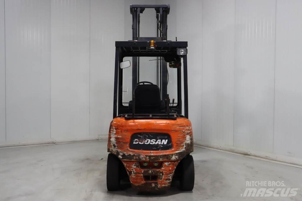 Doosan B45X-5 Elmotviktstruckar