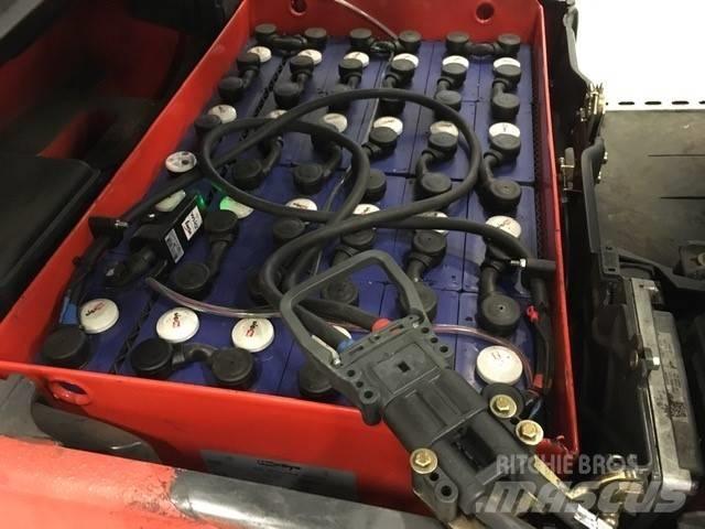 Linde E 14-02 Elmotviktstruckar