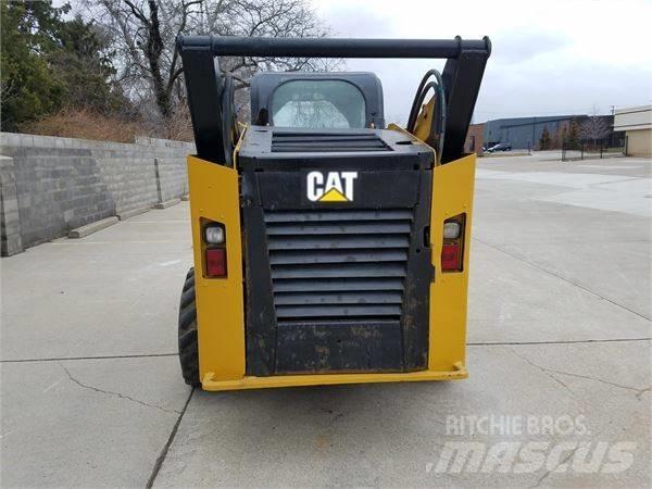 CAT 272 D Kompaktlastare
