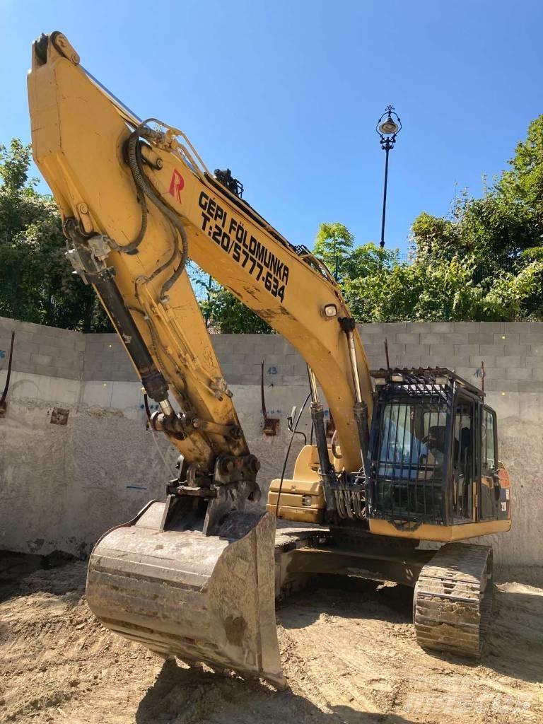 CAT 320 D L Bandgrävare