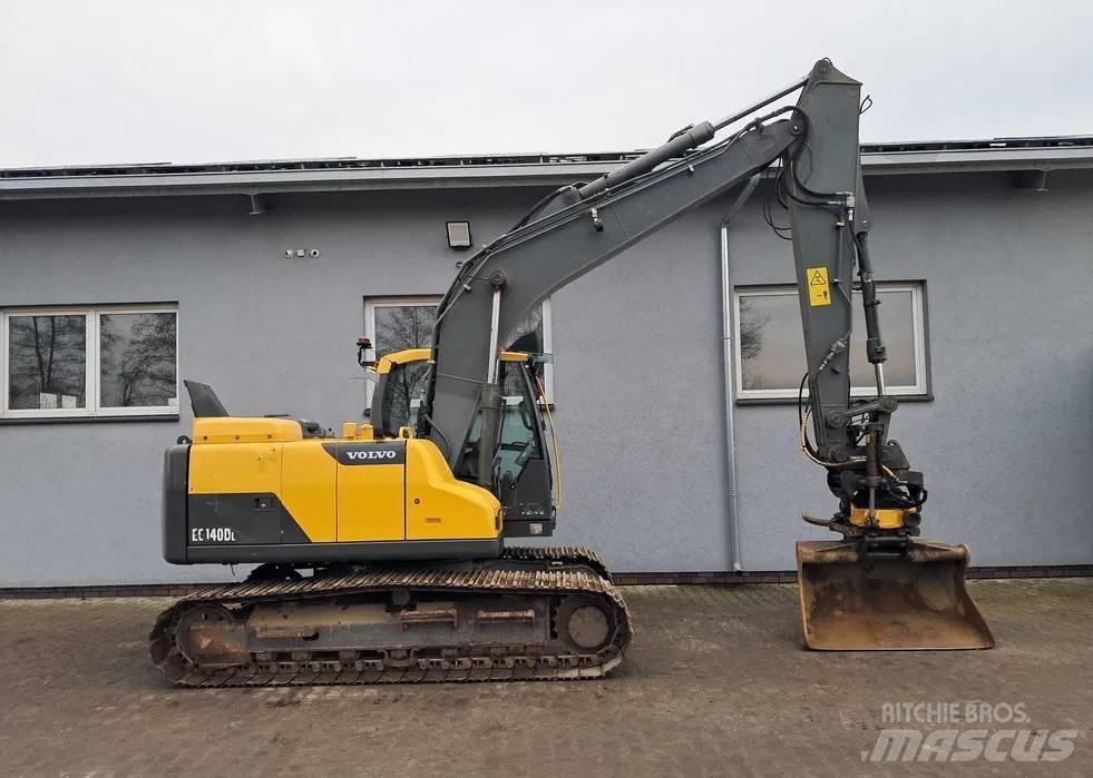 Volvo EC 140 DL Bandgrävare