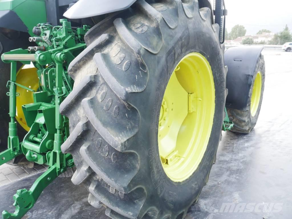 John Deere 6800 Traktorer