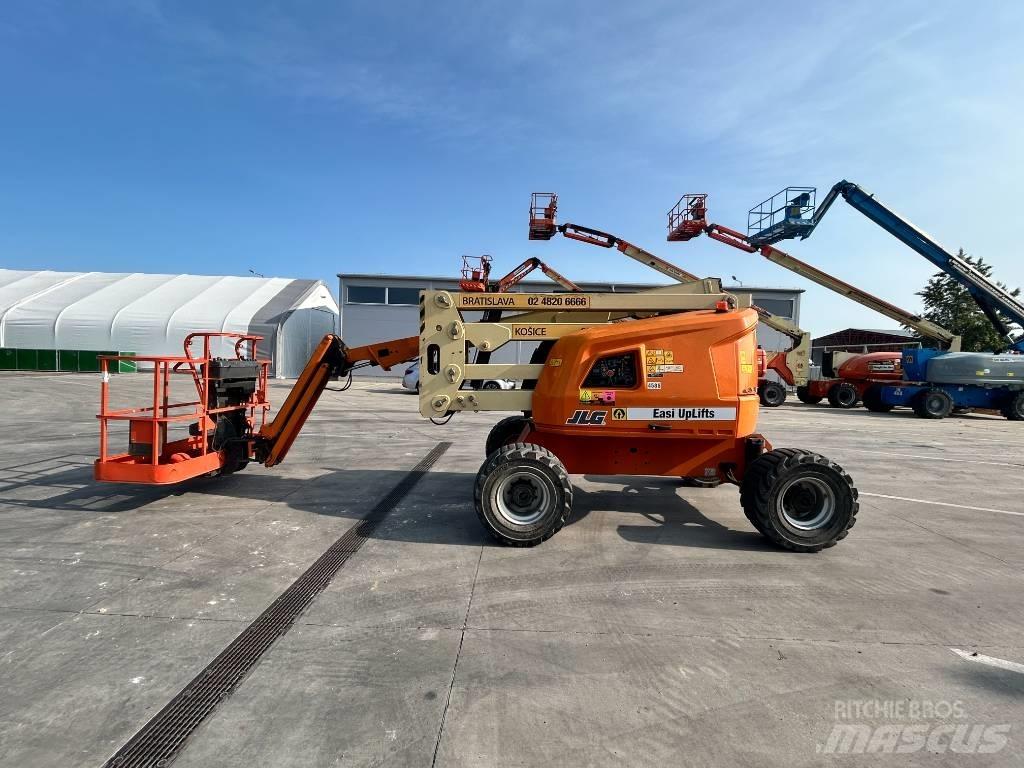 JLG 450 AJ Bomliftar