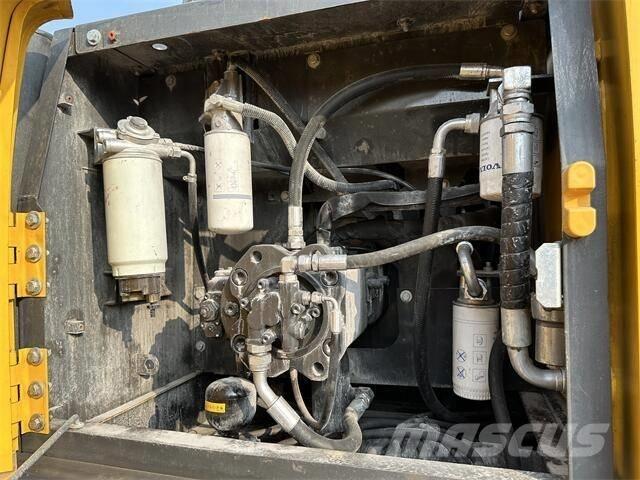 Volvo EC240 Bandgrävare