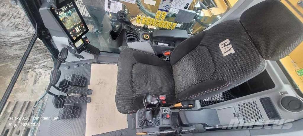 CAT 320NG Bandgrävare