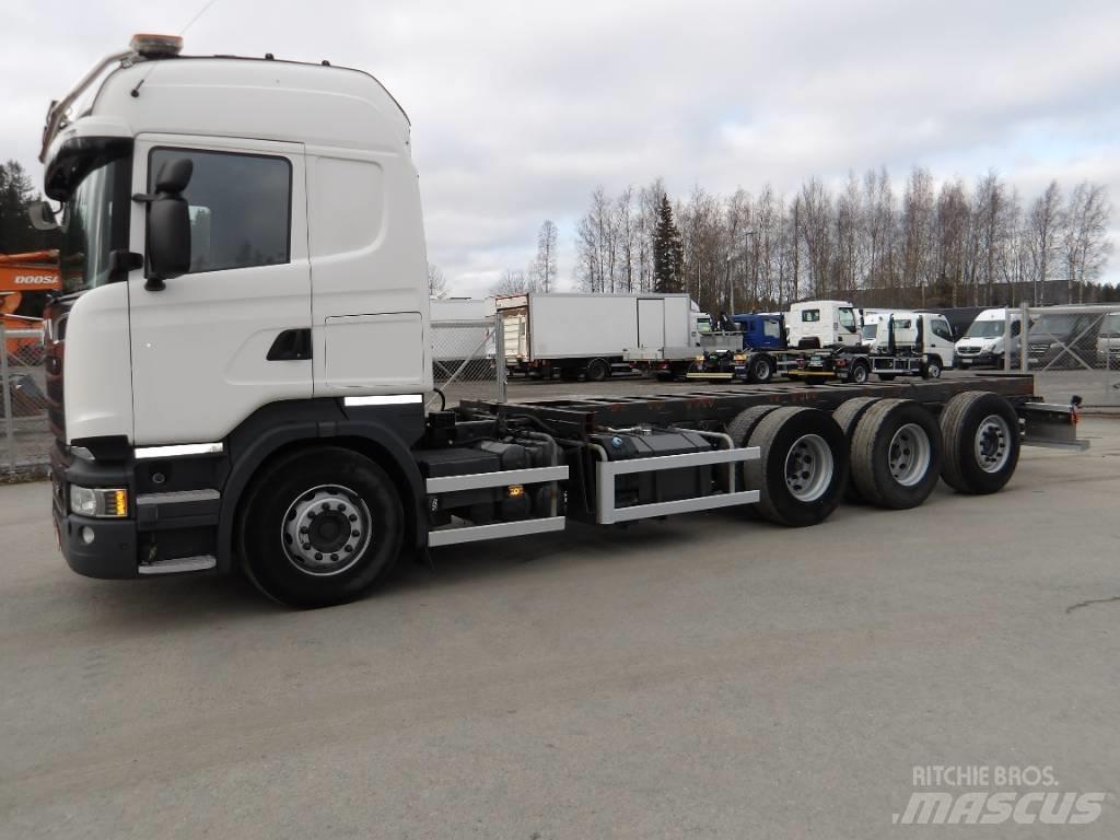 Scania R730 8x4 Chassier