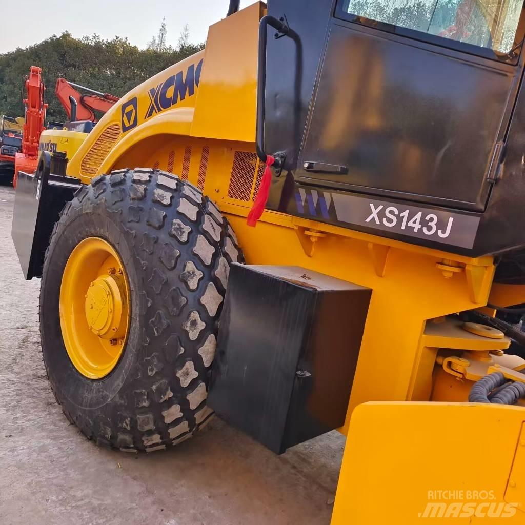 XCMG XS 143J Envalsvältar