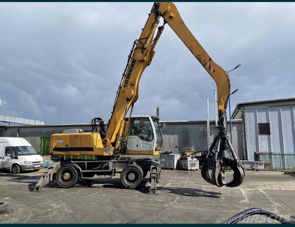 Liebherr 924 Avfalls / industri hantering
