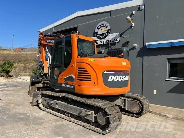 Doosan DX 140 LC-7 Bandgrävare