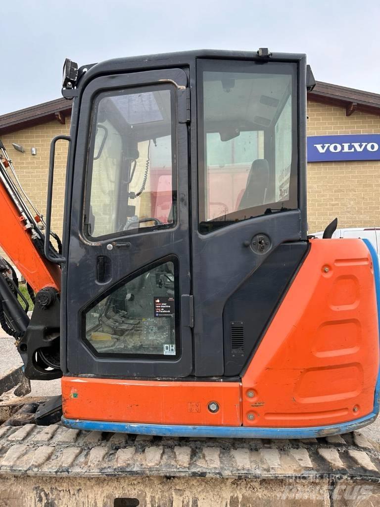 Hitachi ZX 65 US B-5 Minigrävare < 7t