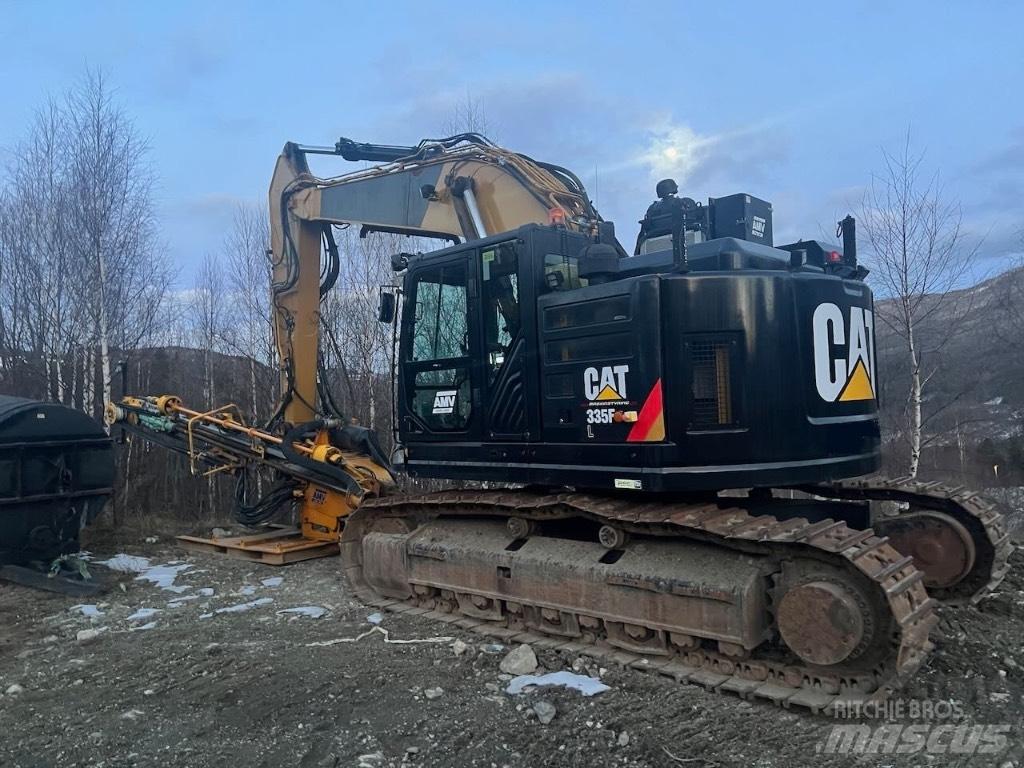 CAT 335 F L CR Borrutrustning för ytborrning