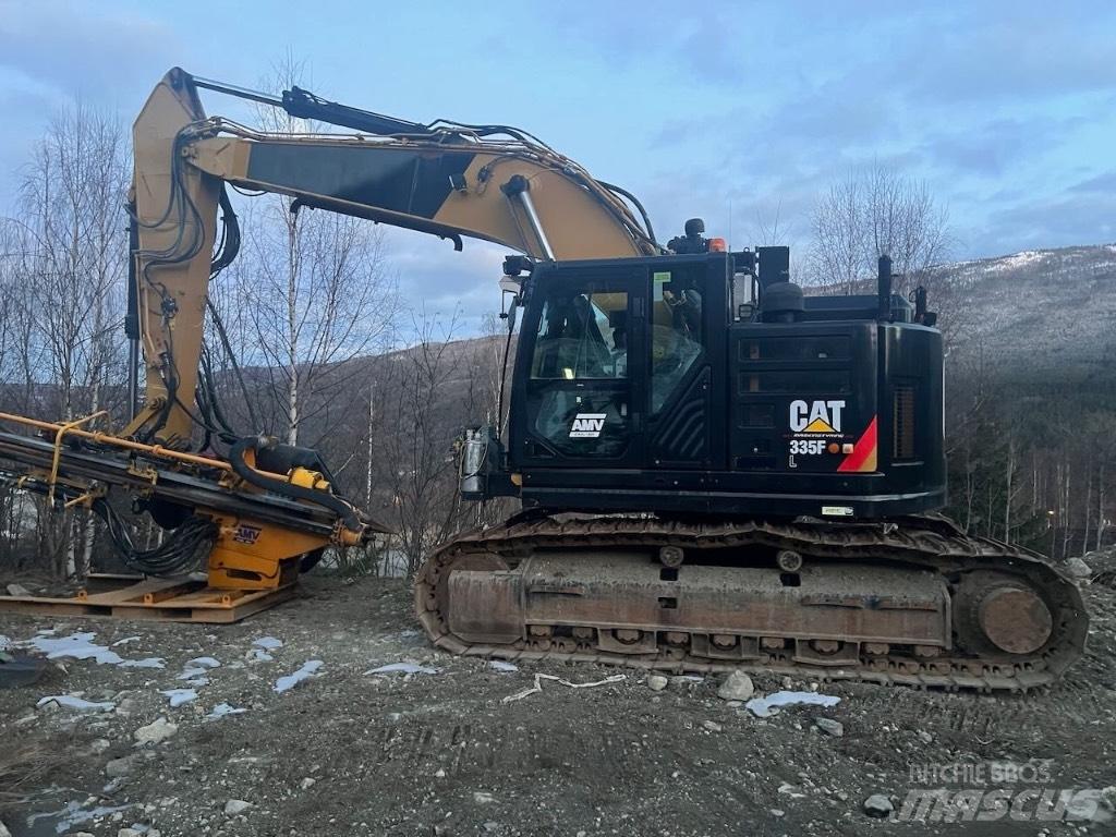 CAT 335 F L CR Borrutrustning för ytborrning