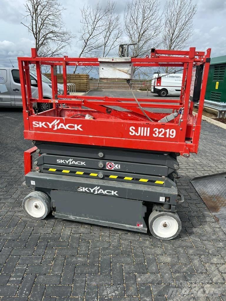 SkyJack SJ 3219 Saxliftar