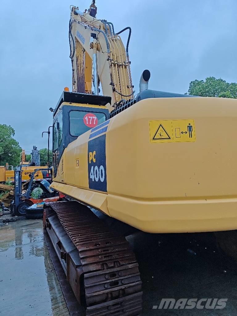 Komatsu PC 400-7 Bandgrävare