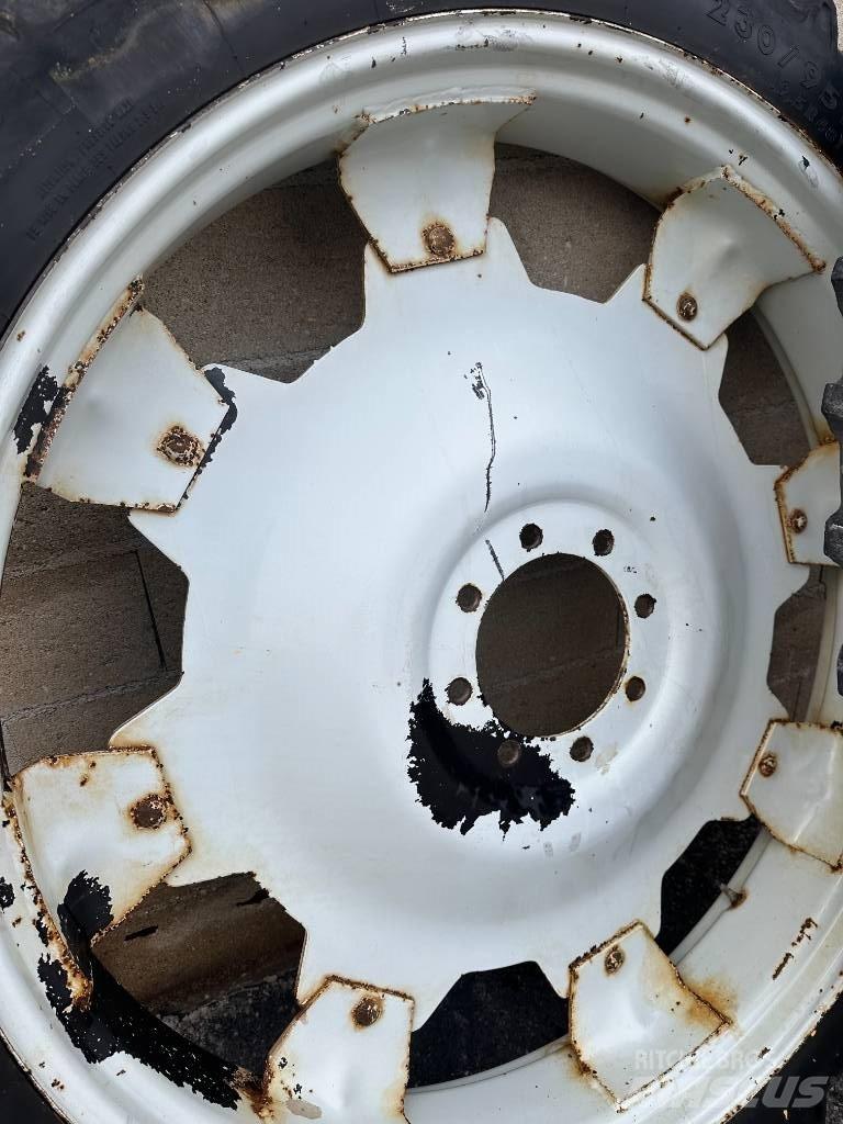 Kleber 230/95R48 Däck, hjul och fälgar