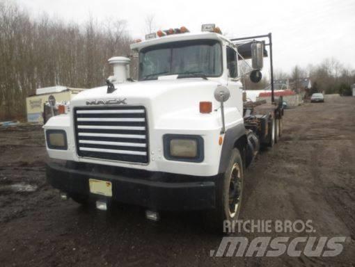 Mack RD 686 SX Lastväxlare med kabellift