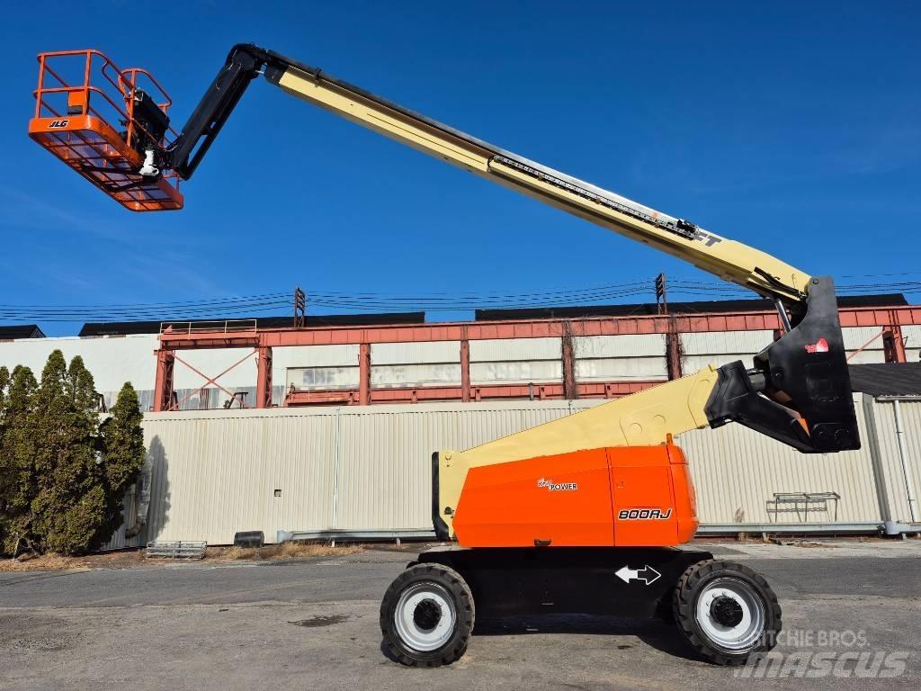 JLG 800 AJ Bomliftar