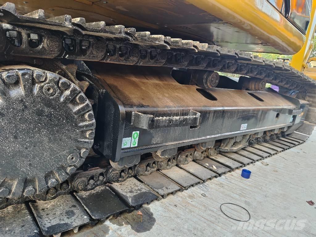 CAT 320d Bandgrävare