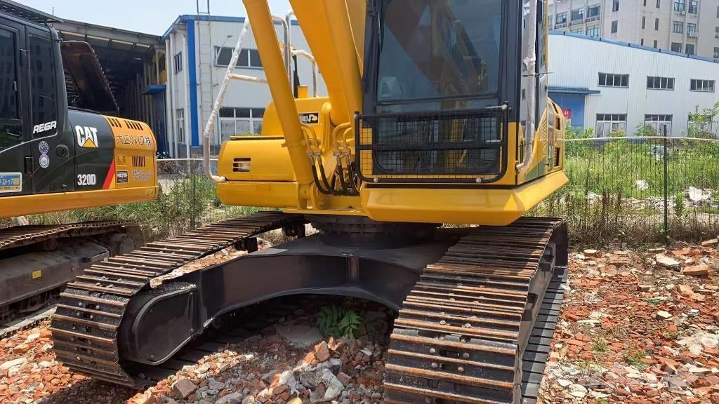 Komatsu PC 210 LC Bandgrävare