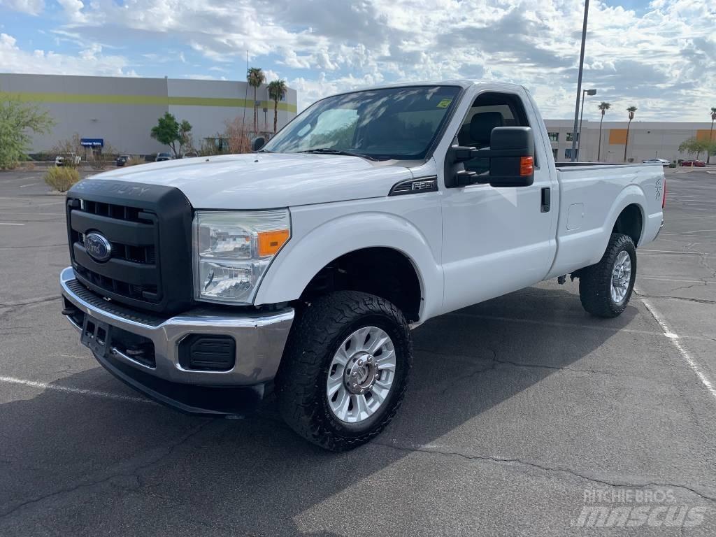 Ford F 350 Skåpbilar