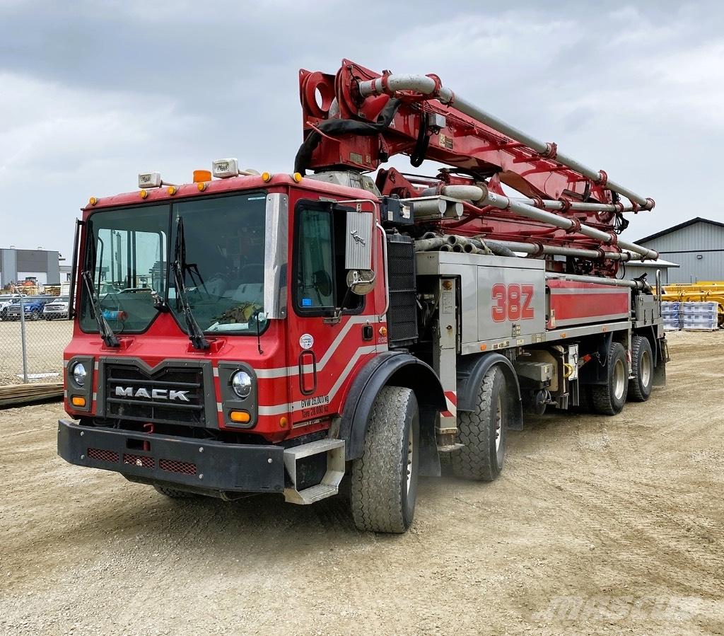 Putzmeister (#202) 38M Lastbilar med betongpump