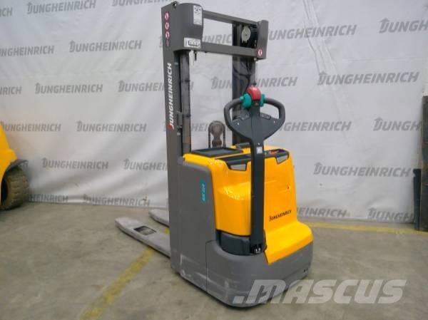 Jungheinrich EJC 214 Staplare-led