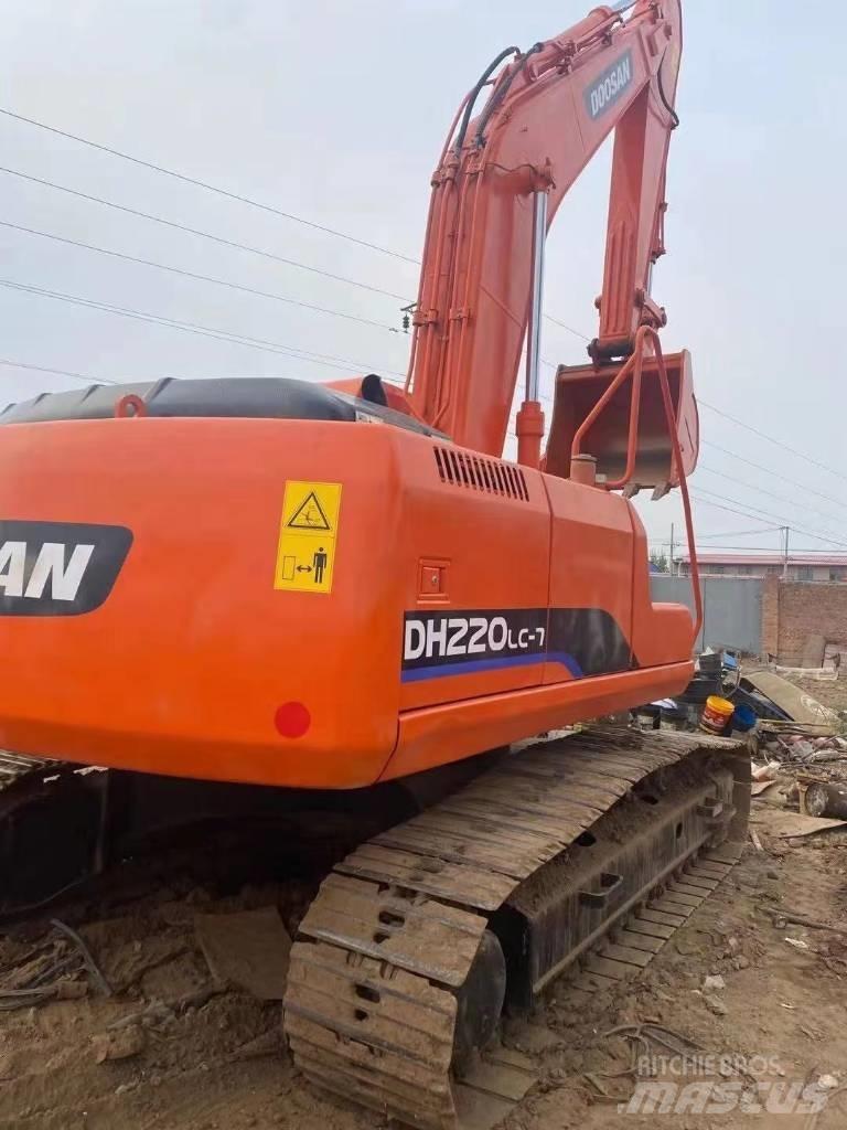 Doosan DH220LC-5 Bandgrävare
