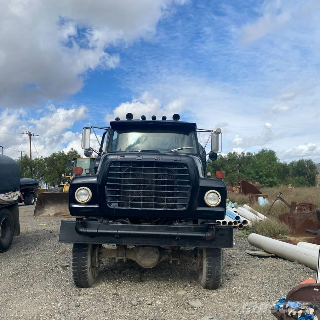 Ford 6 x 6 Vattentankbilar