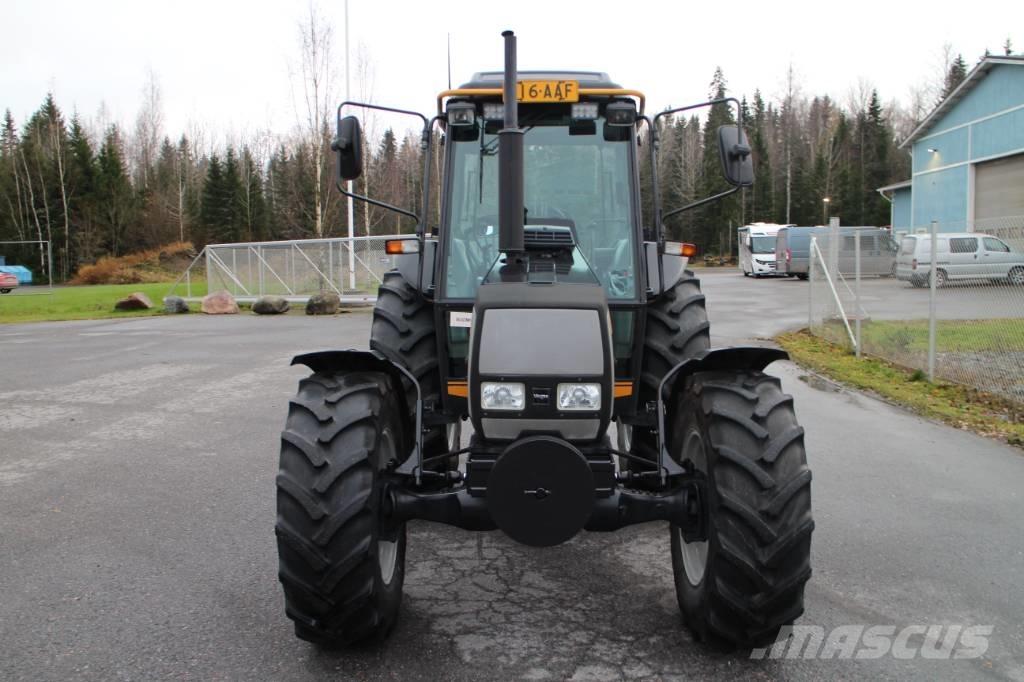 Valtra 700 Traktorer