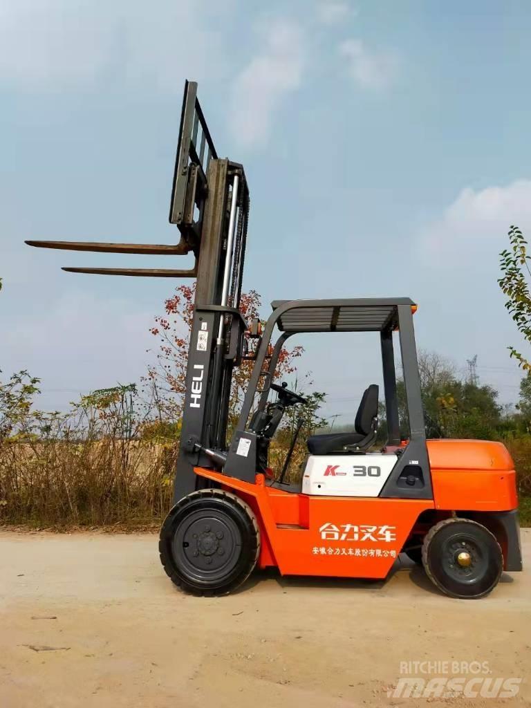 Heli CPCD 30 Dieselmotviktstruckar