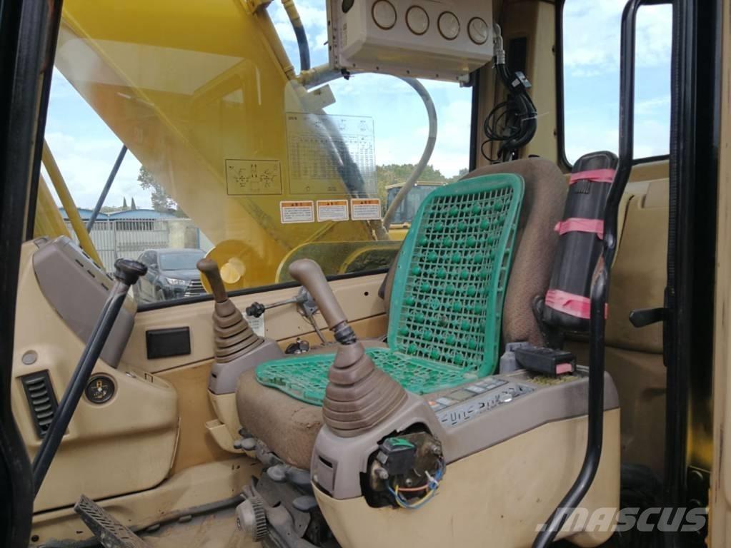 CAT 325 B L Bandgrävare