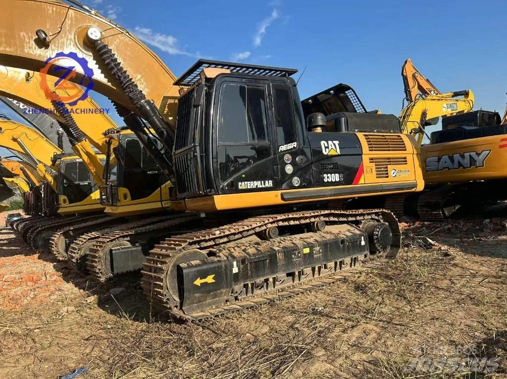 CAT 330 D2 LC Bandgrävare