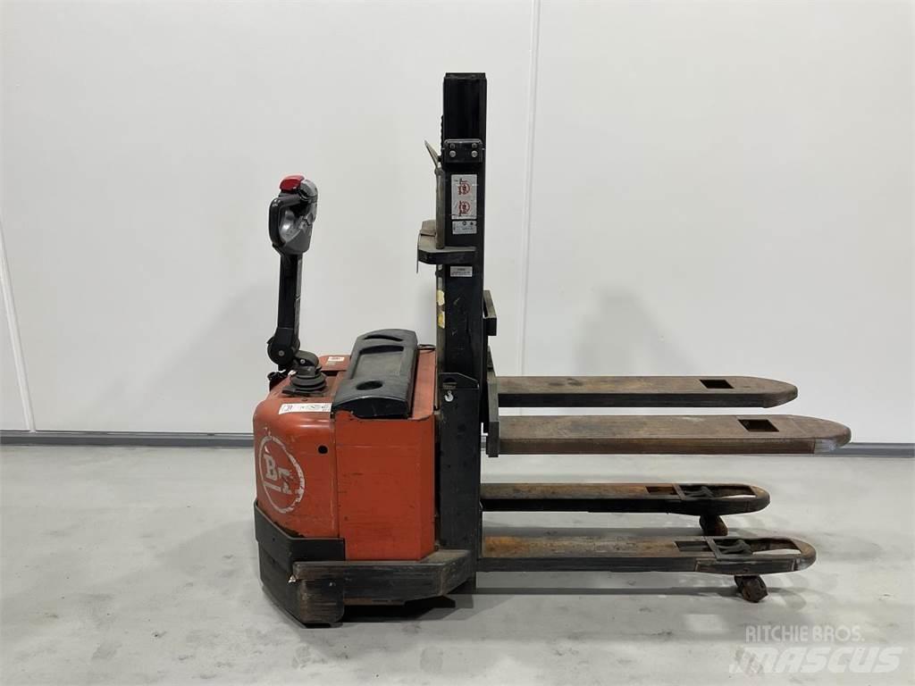 BT S16D Staplare