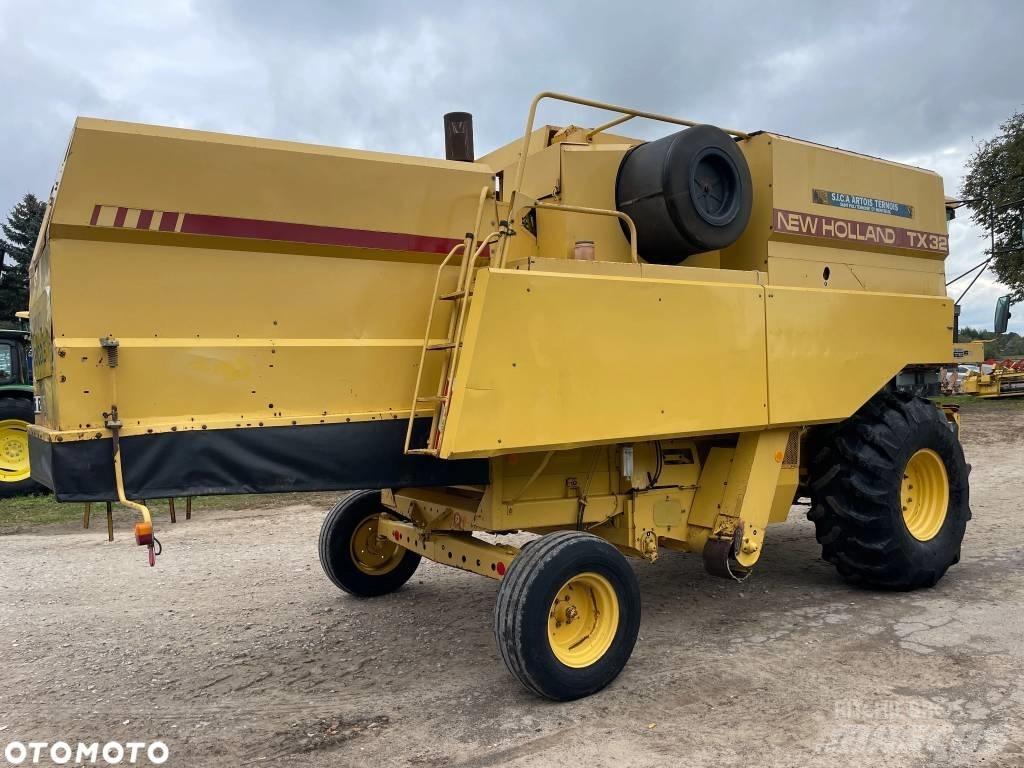 New Holland TX 32 Skördetröskor